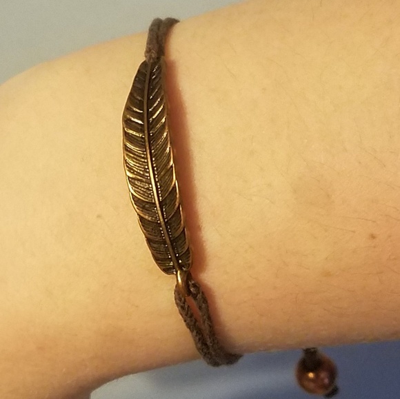 Metal Feather Bracelet - Picture 2 of 4